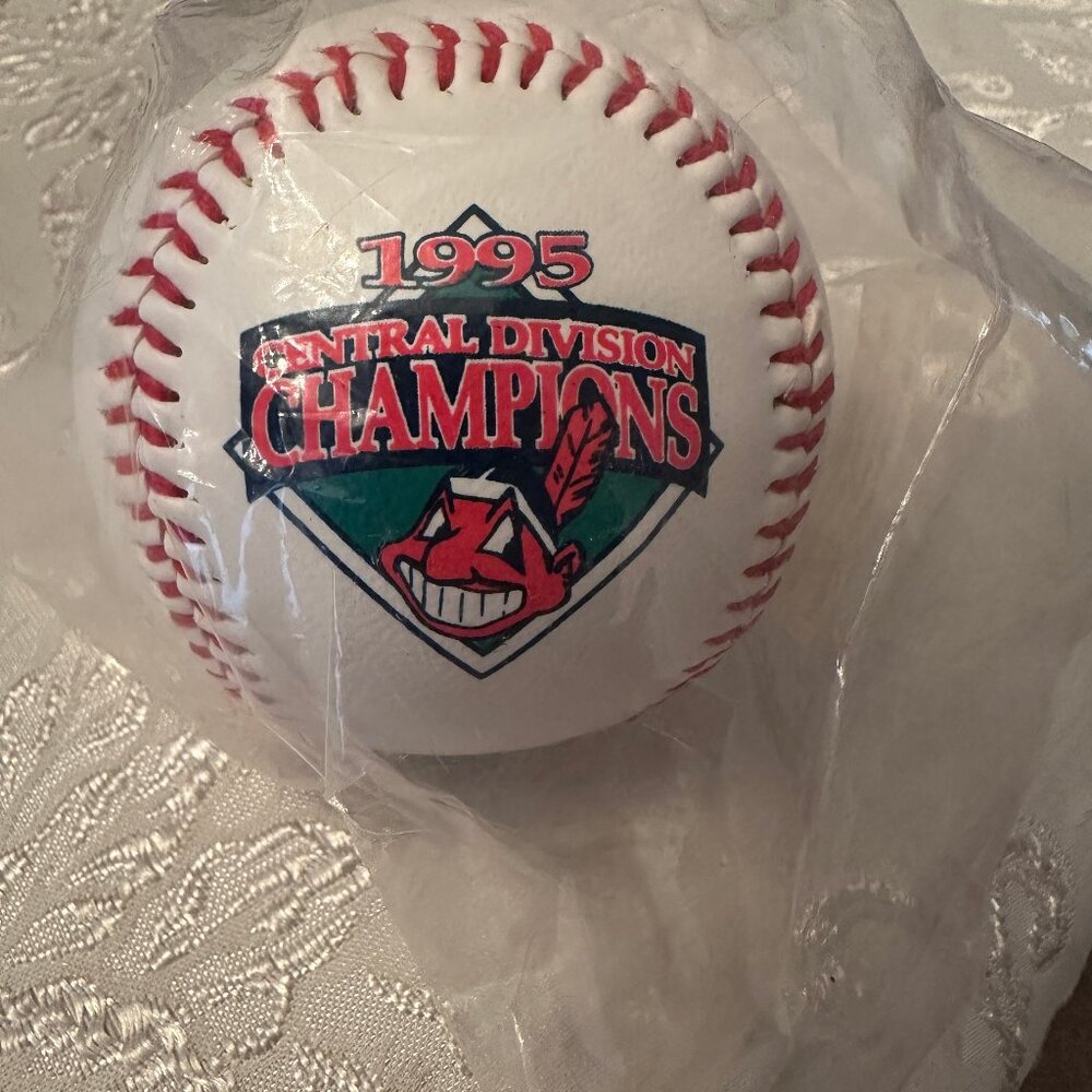 Cleveland Indians 1995 Central Division Champ Baseball Ball Souvenir Promotional